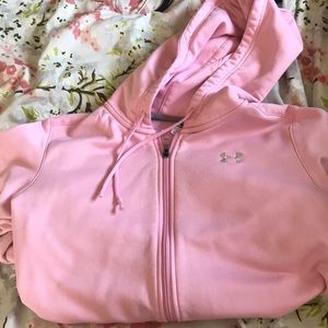 Small Under Armour Sweatshirt